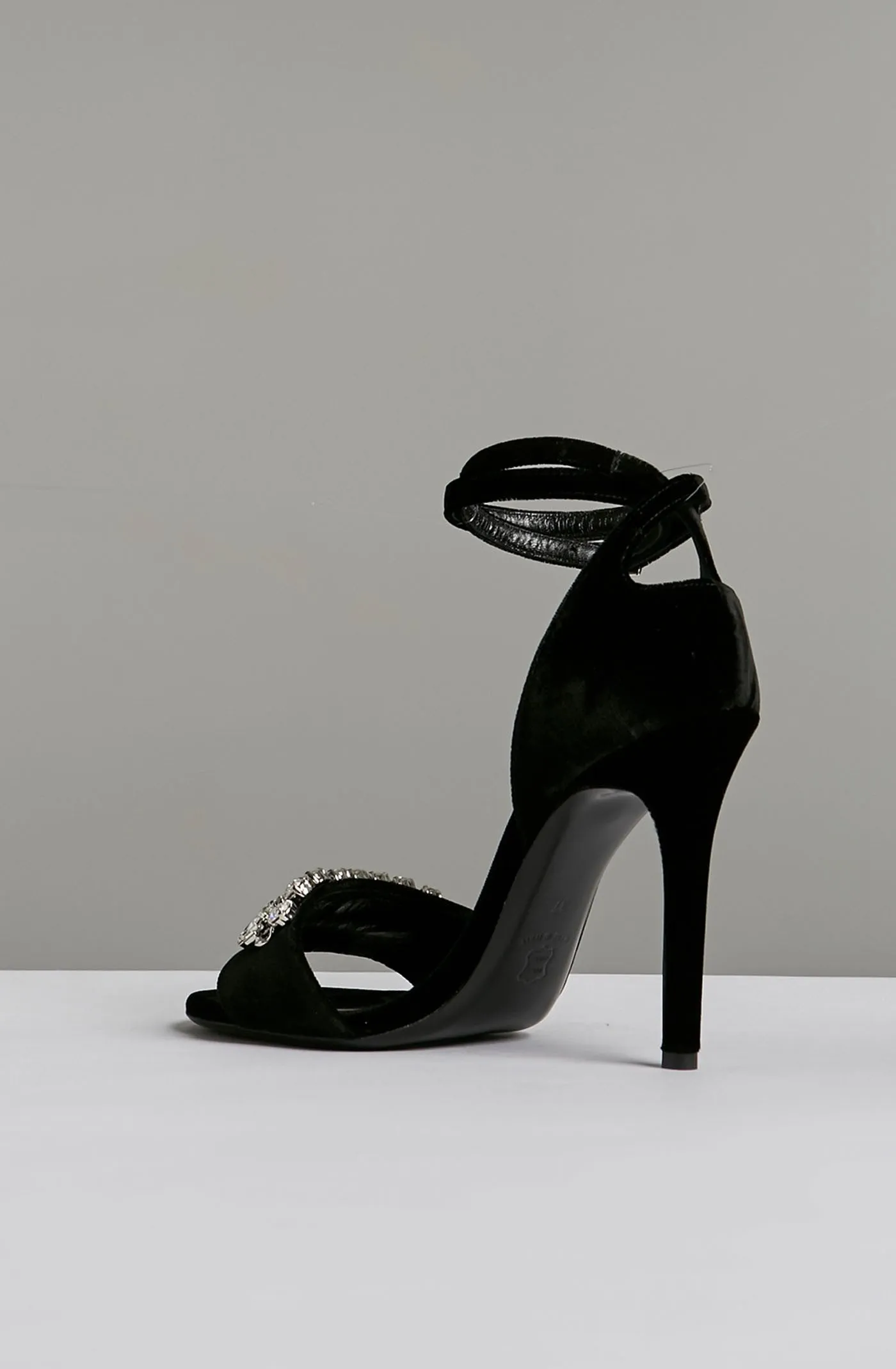 CRYSTAL STILETTO