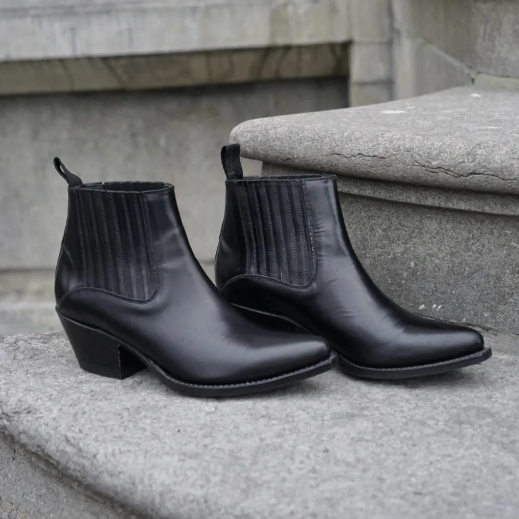 Lia London boots