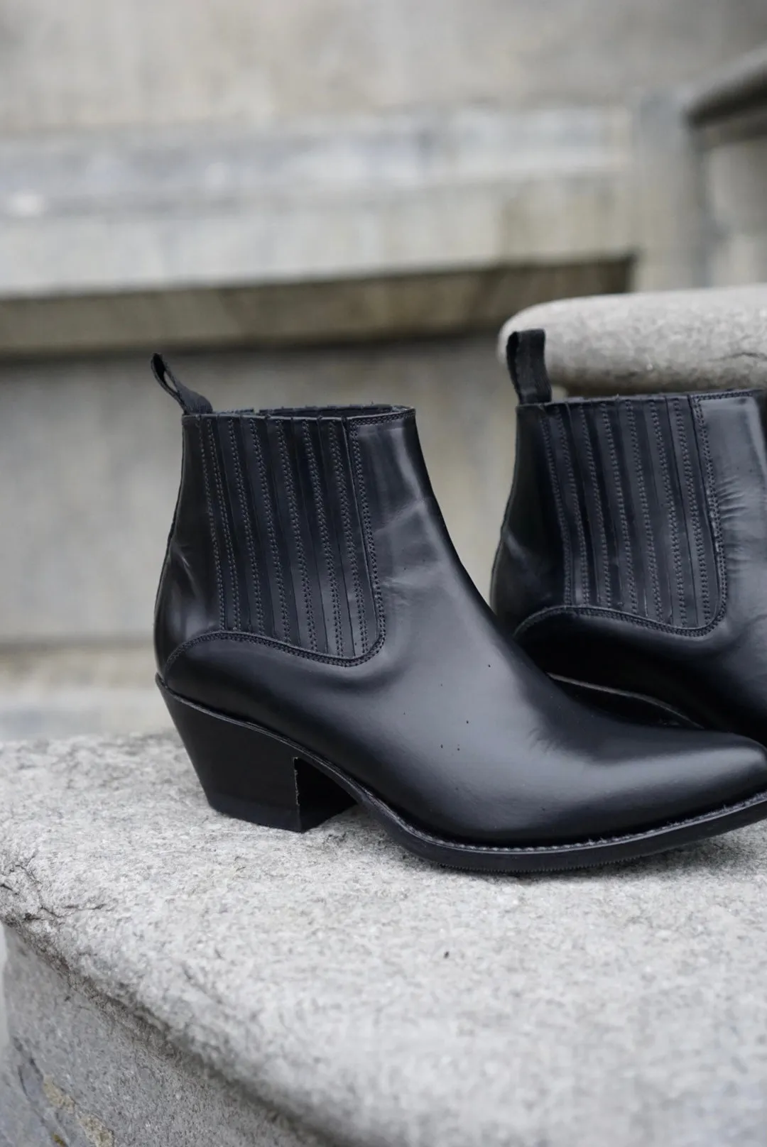 Lia London boots